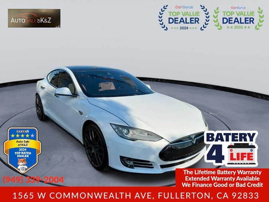 2015 TESLA Model S