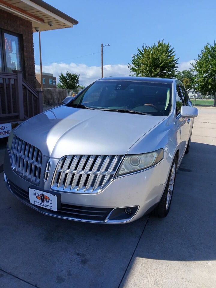 2011 LINCOLN MKT