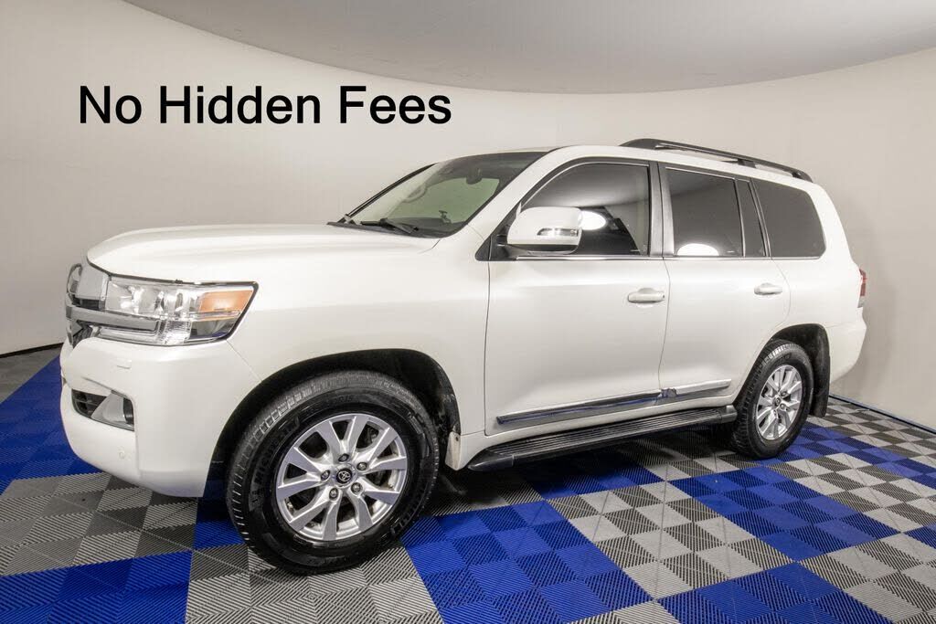 2019 TOYOTA Land Cruiser
