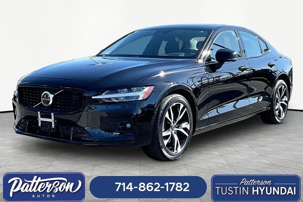 2025 VOLVO S60