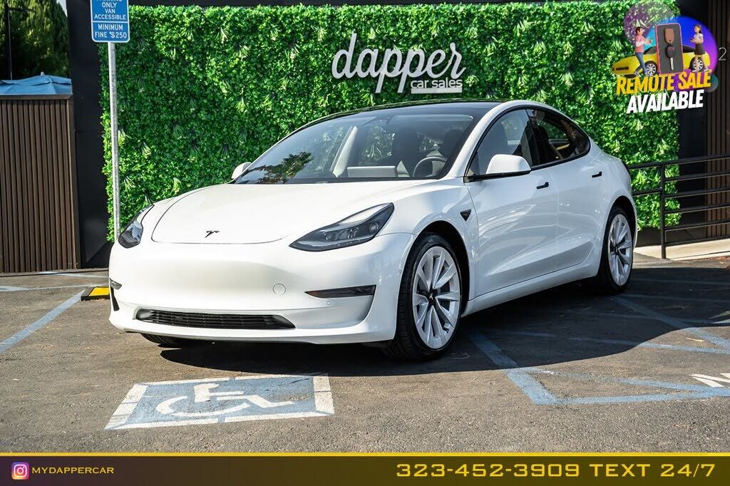 2021 TESLA Model 3