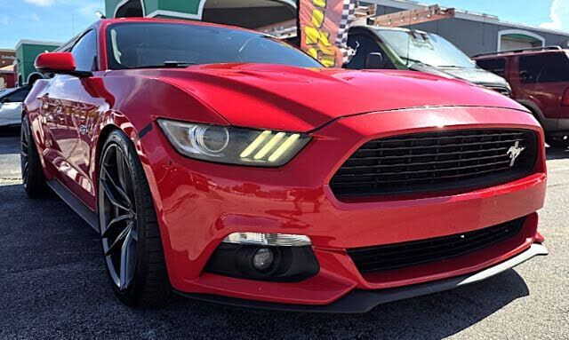 2015 FORD Mustang