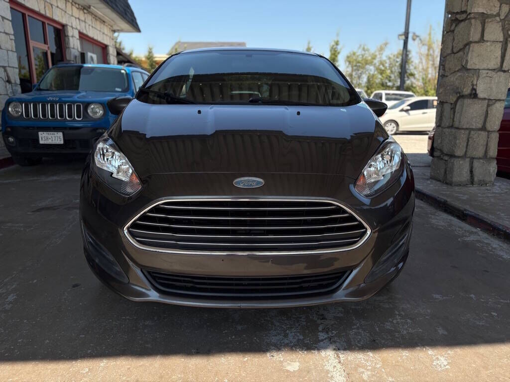 2017 FORD Fiesta