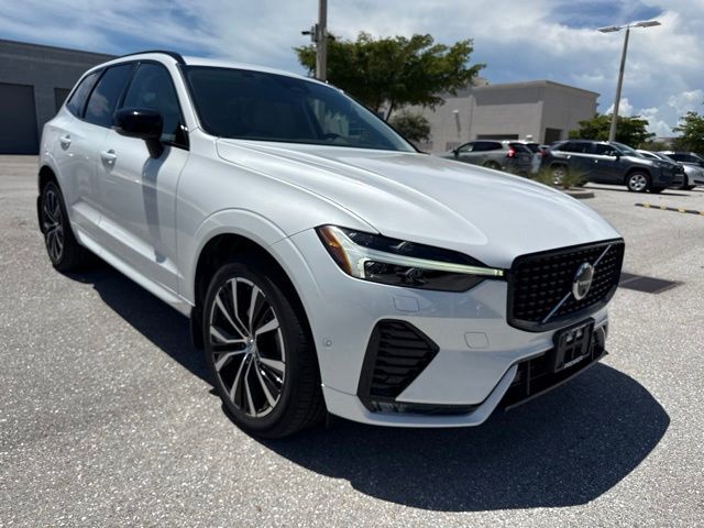 2023 VOLVO XC60