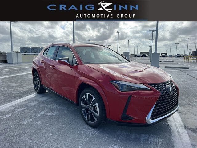 2025 LEXUS UX
