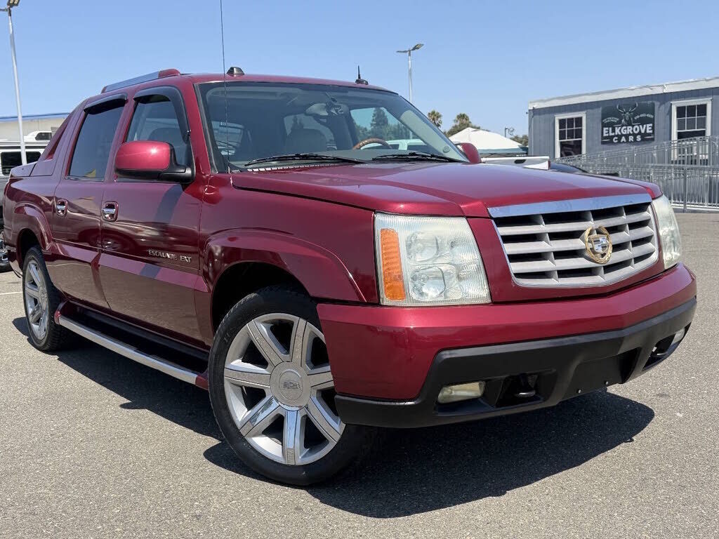 2004 CADILLAC Escalade