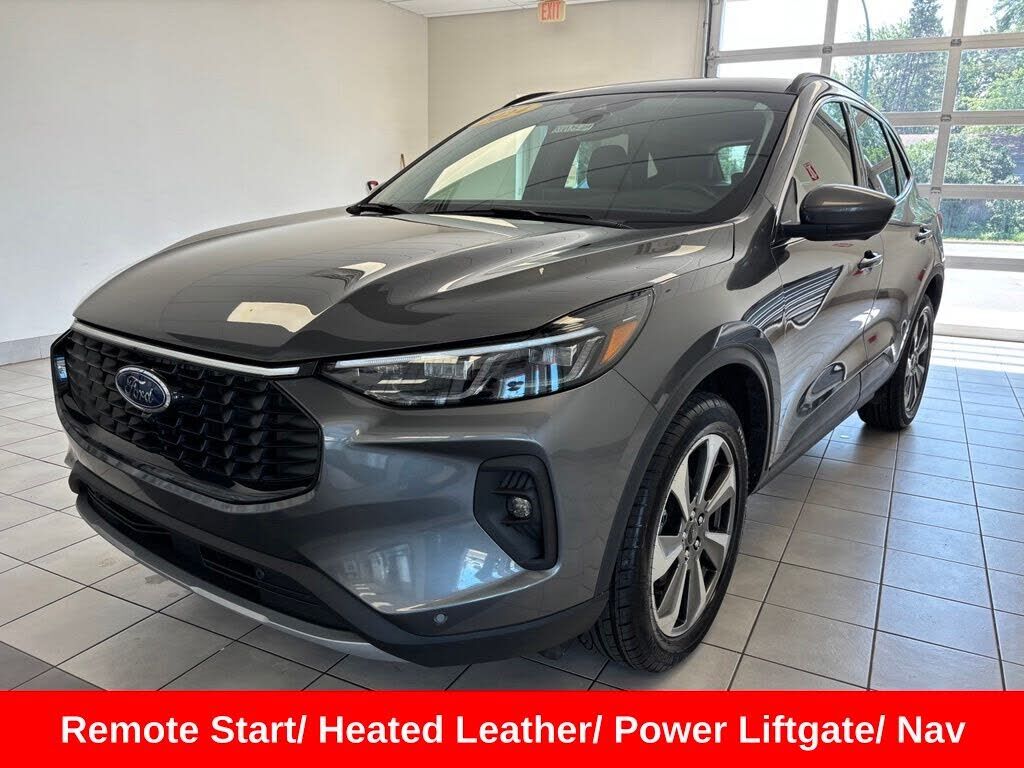 2024 FORD Escape