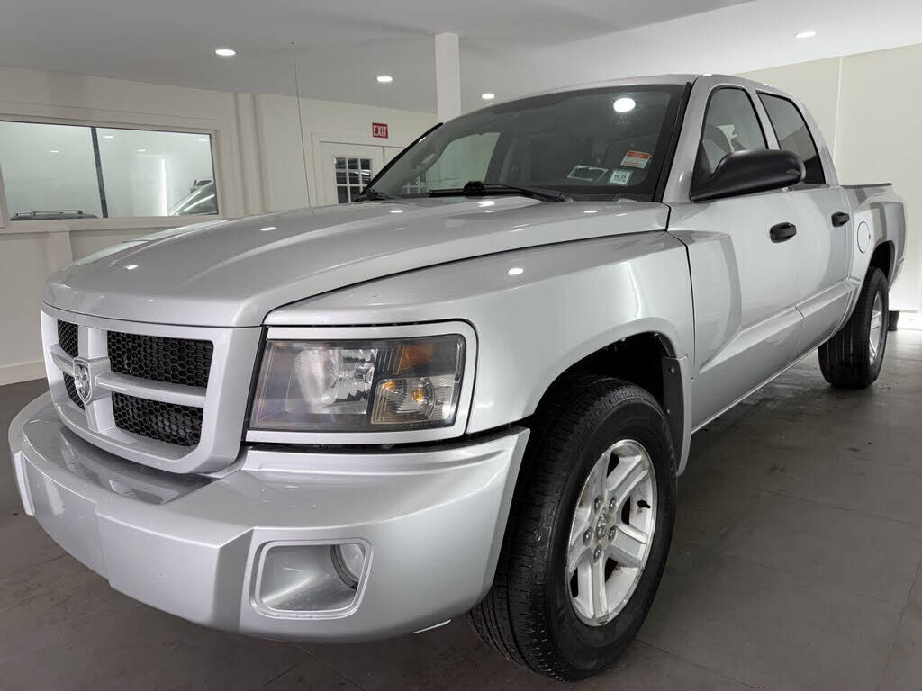 2011 DODGE Dakota