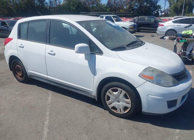 2012 NISSAN Versa