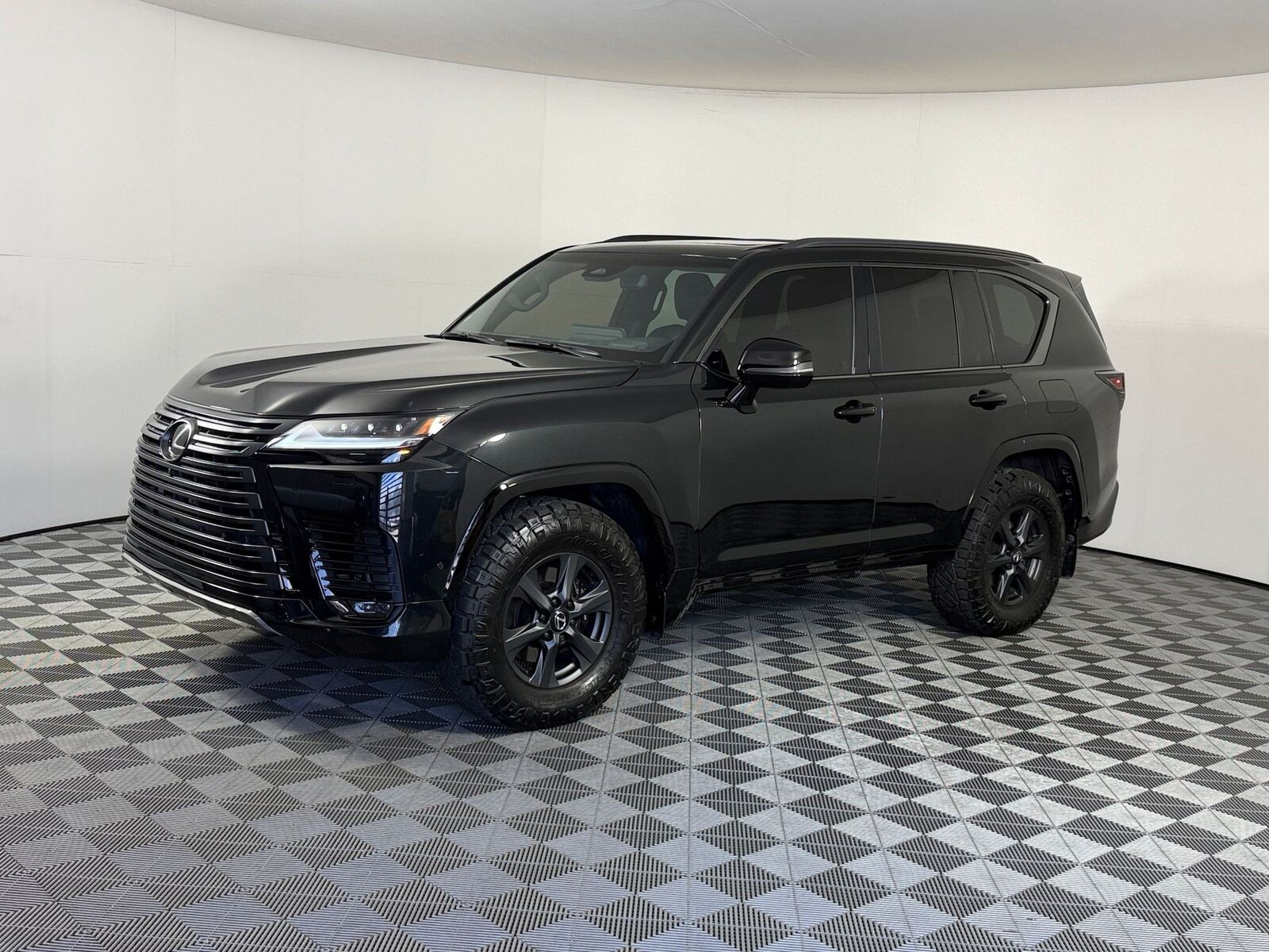 2025 LEXUS LX