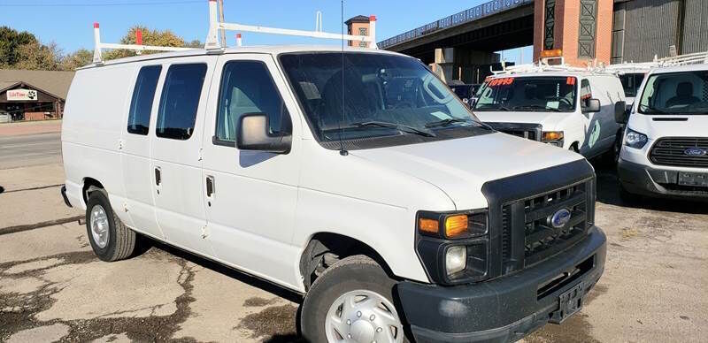 2011 FORD E-150