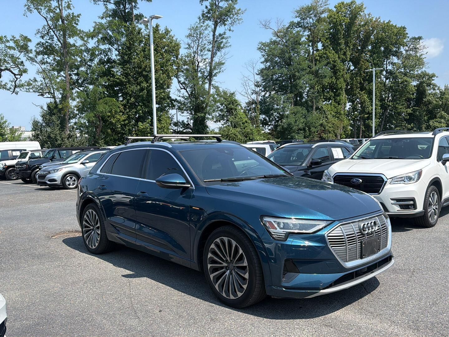2019 AUDI e-tron