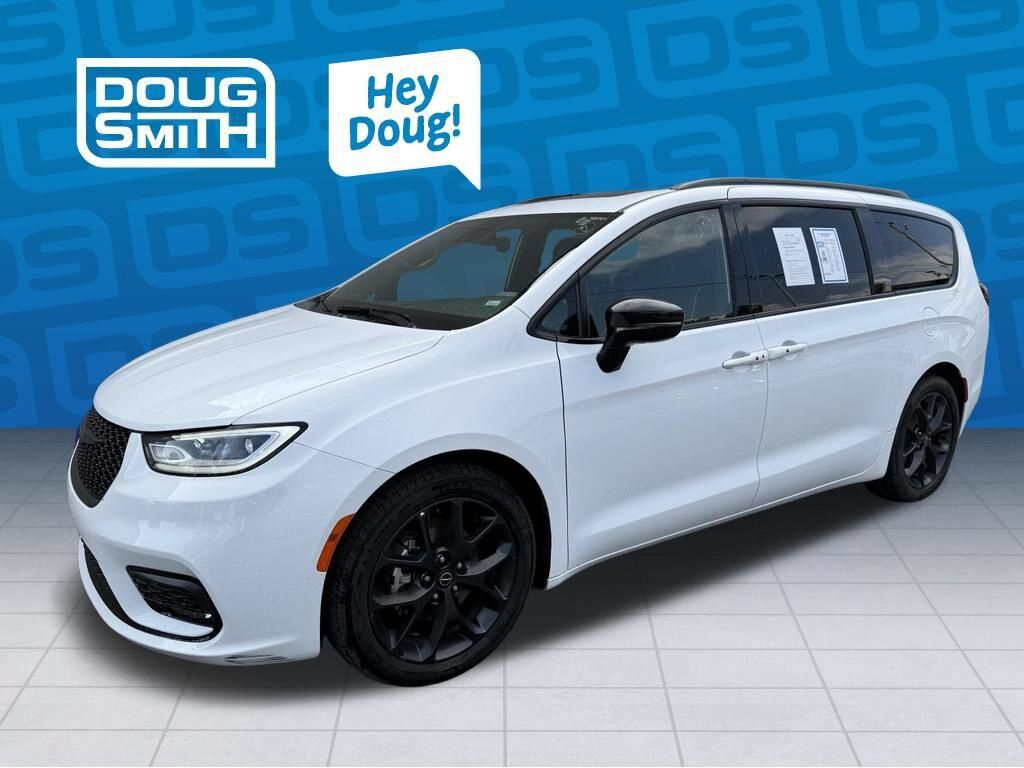2025 CHRYSLER Pacifica