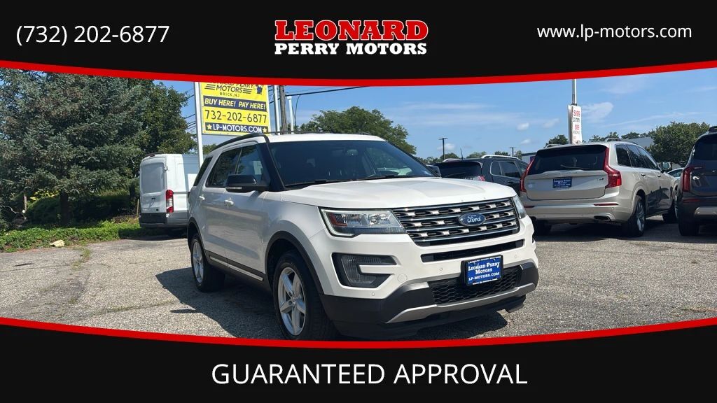 2017 FORD Explorer