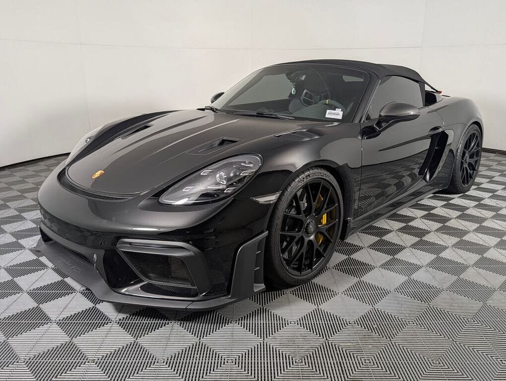 2024 PORSCHE 718