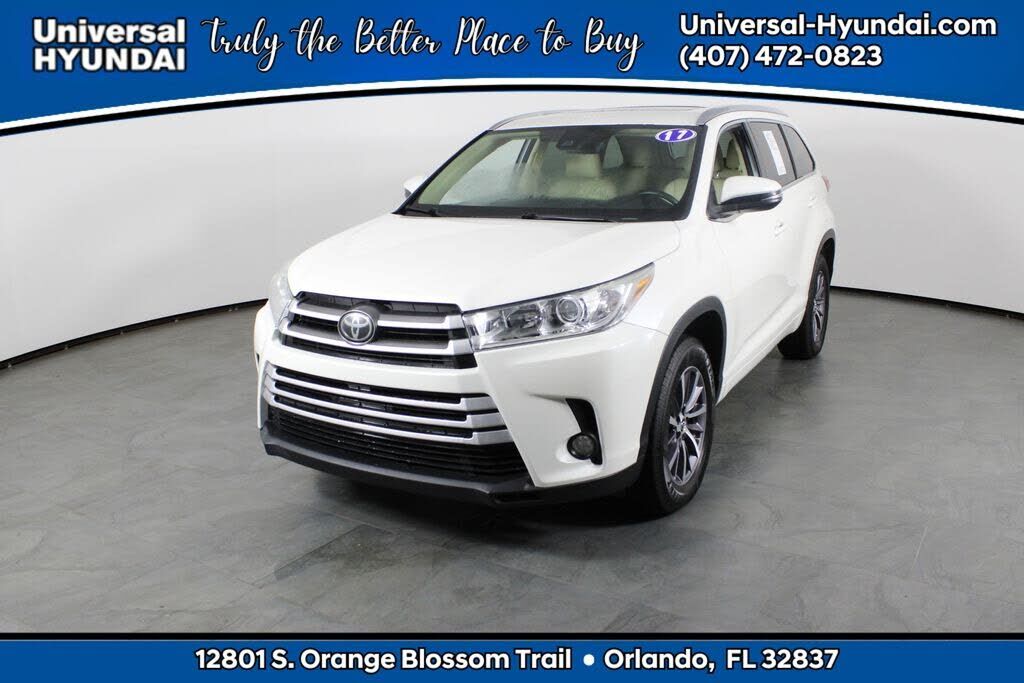 2017 TOYOTA Highlander