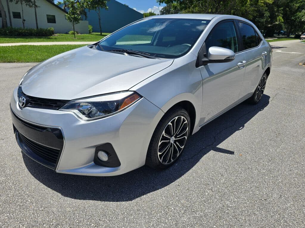 2015 TOYOTA Corolla