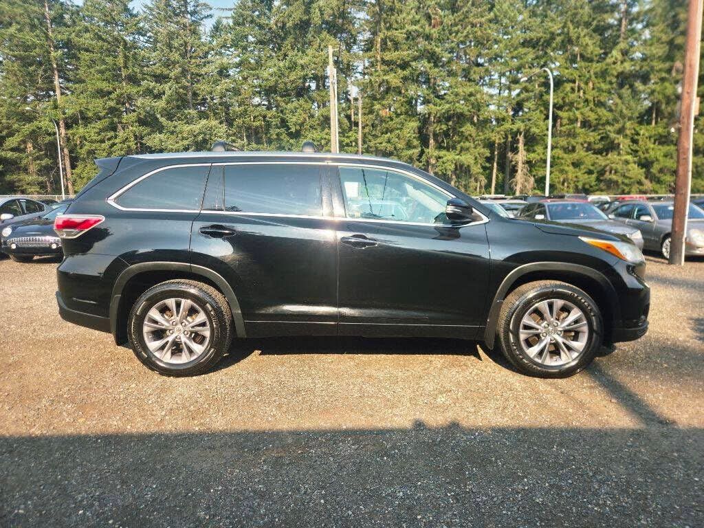 2015 TOYOTA Highlander