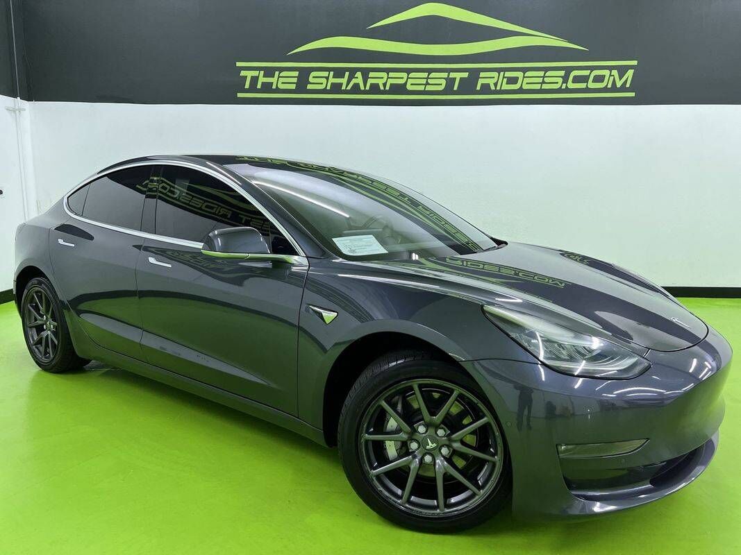 2018 TESLA Model 3
