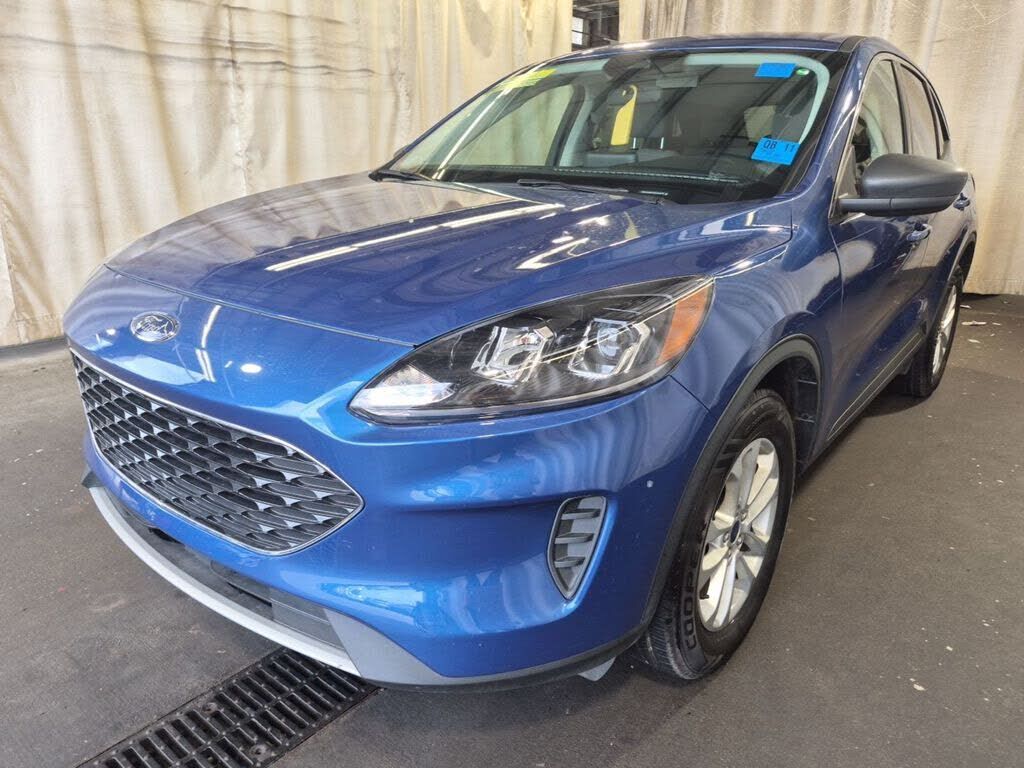 2022 FORD Escape