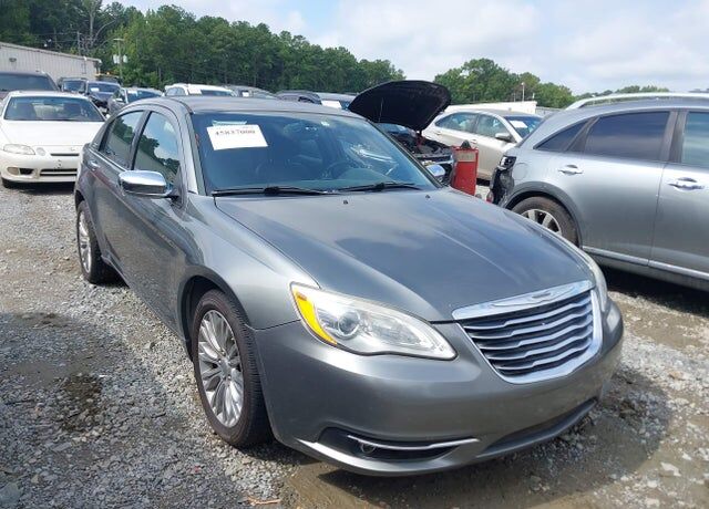 2012 CHRYSLER 200