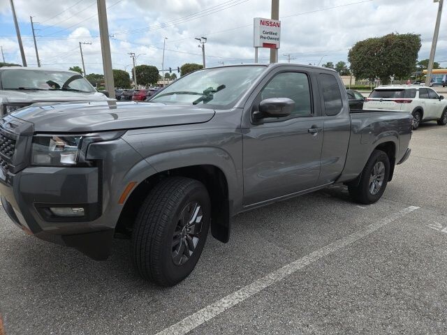 2025 NISSAN Frontier