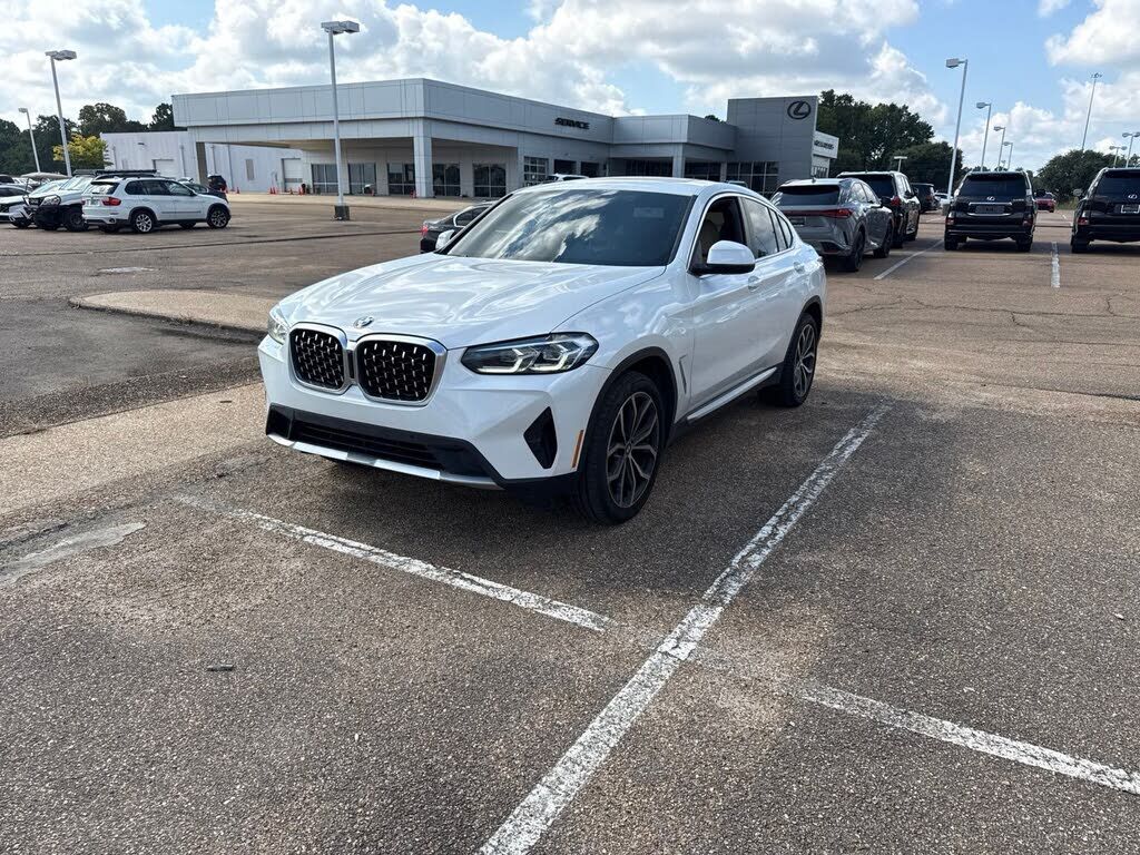 2022 BMW X4