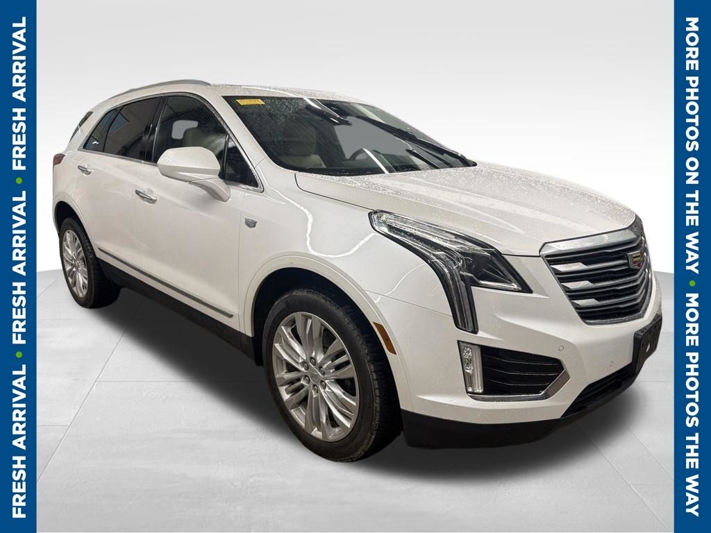 2017 CADILLAC XT5