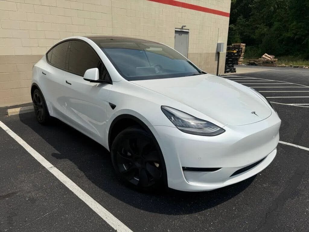2021 TESLA Model Y