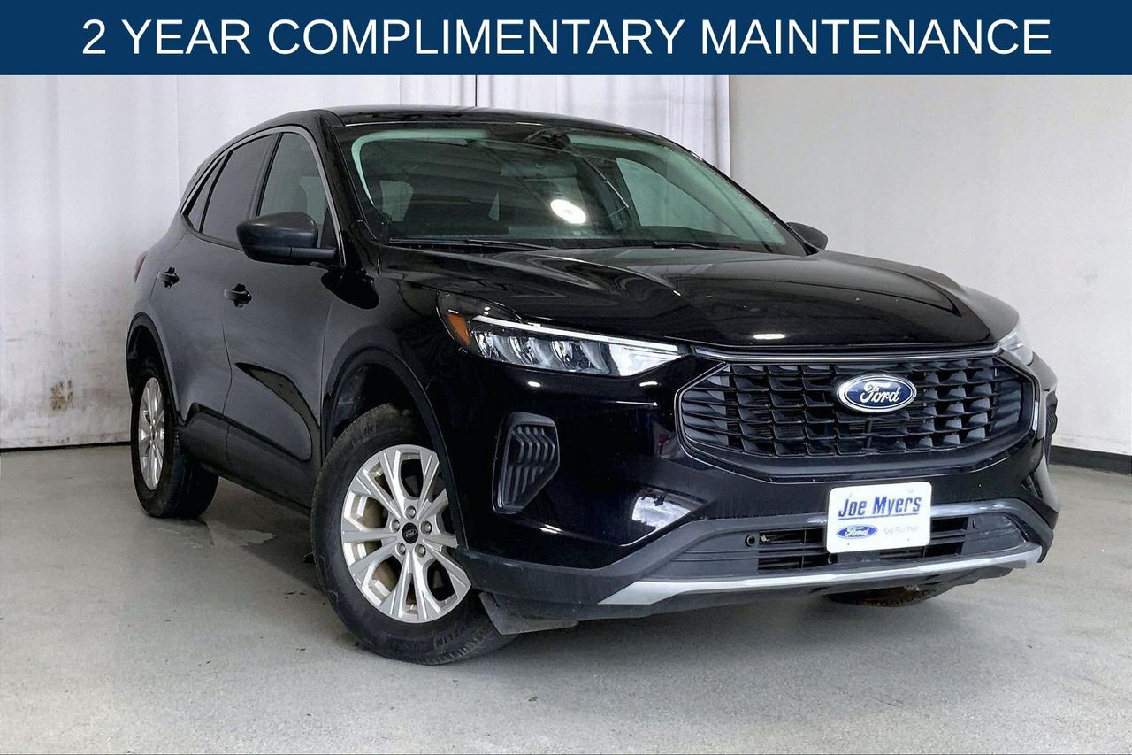 2024 FORD Escape