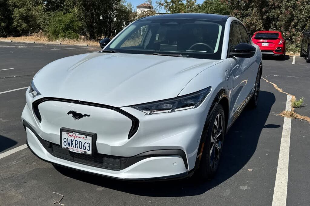 2021 FORD Mach-E