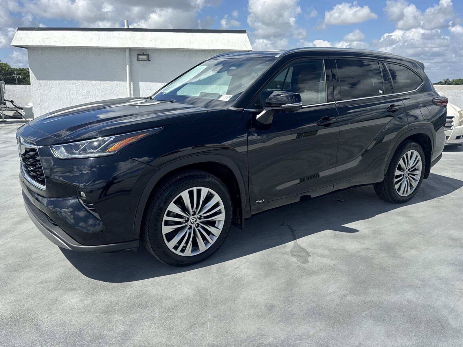 2025 TOYOTA Highlander
