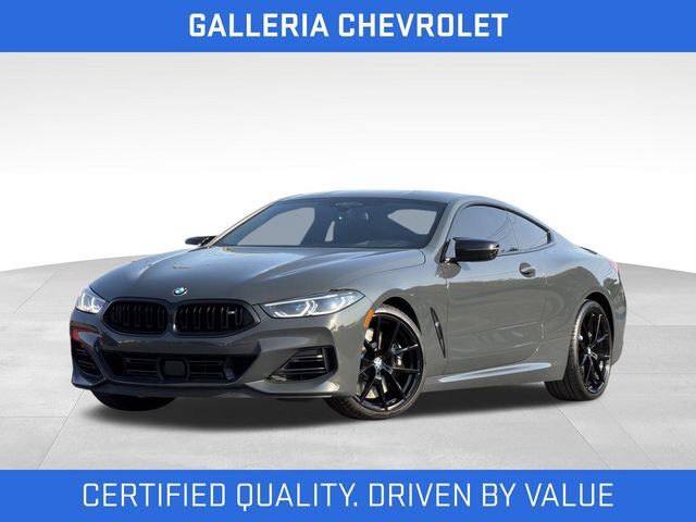 2023 BMW M8