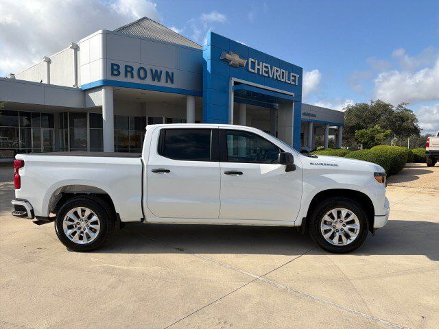2024 CHEVROLET Silverado