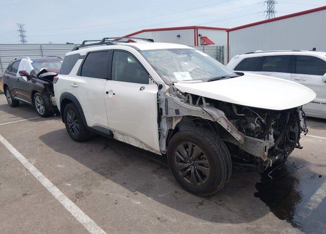 2023 NISSAN Pathfinder
