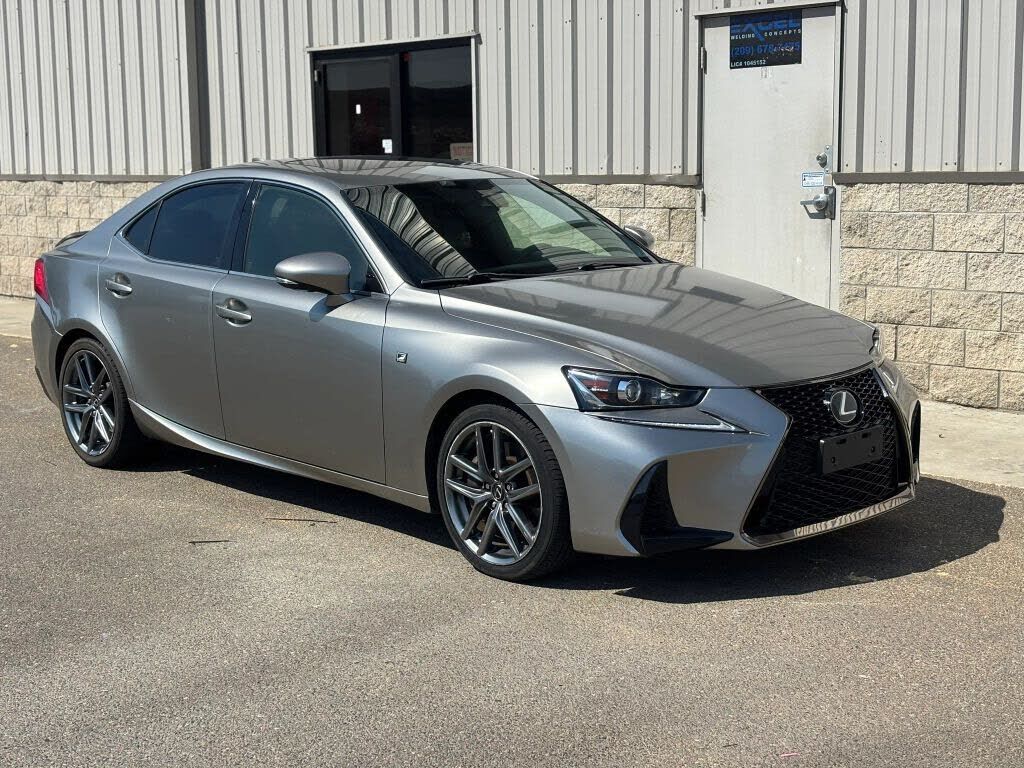 2017 LEXUS IS