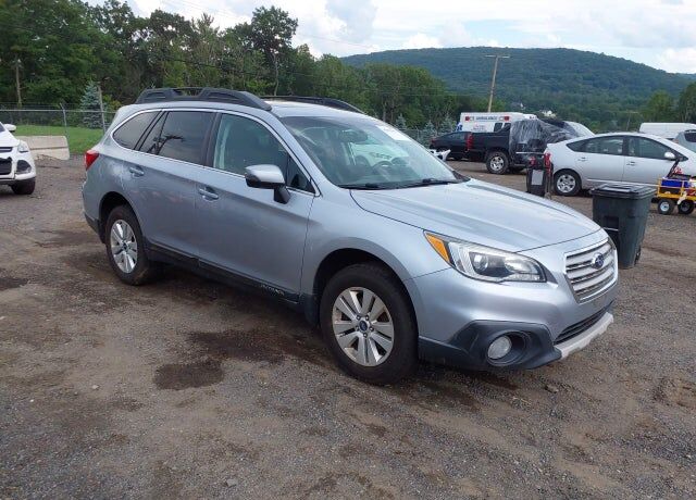 2015 SUBARU Outback