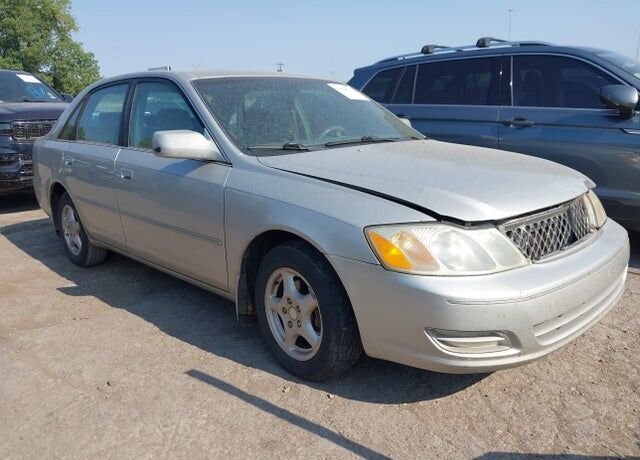 2001 TOYOTA Avalon