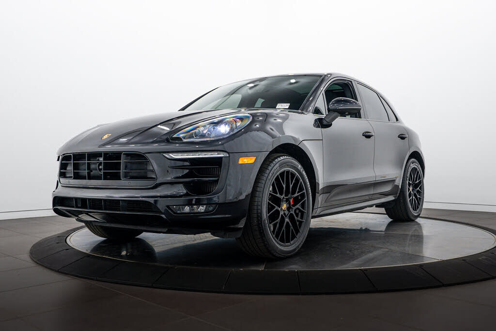 2018 PORSCHE Macan