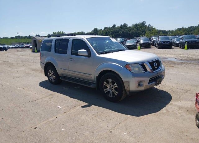 2012 NISSAN Pathfinder
