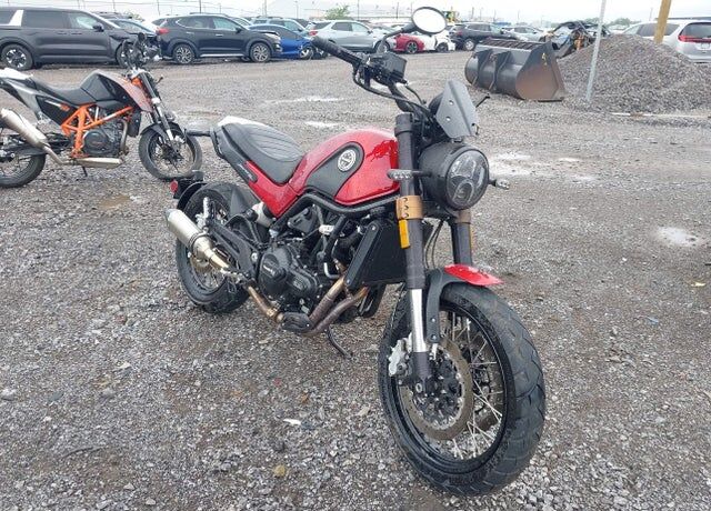 2021 BENELLI LEONCINO