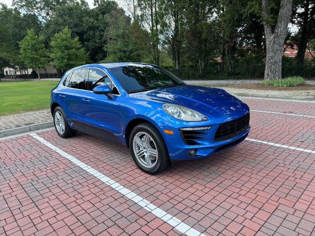 2015 PORSCHE Macan