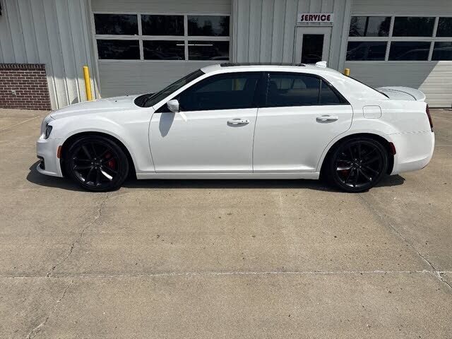 2023 CHRYSLER 300