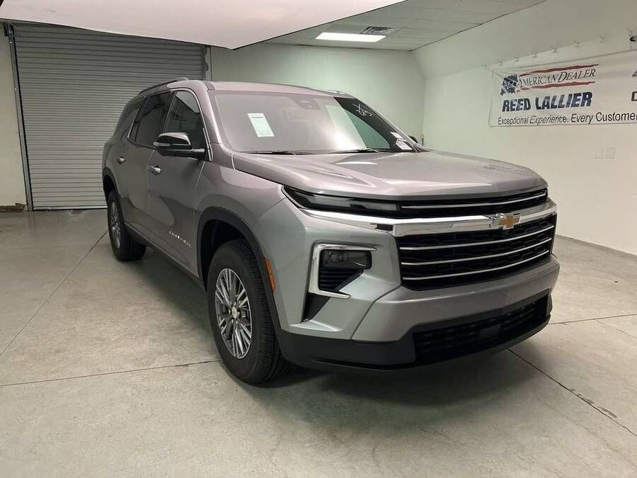 2026 CHEVROLET Traverse
