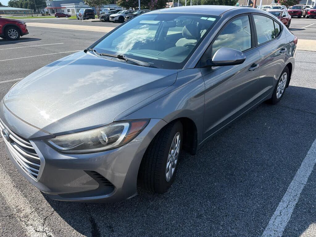 2017 HYUNDAI Elantra