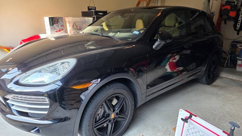 2014 PORSCHE Cayenne