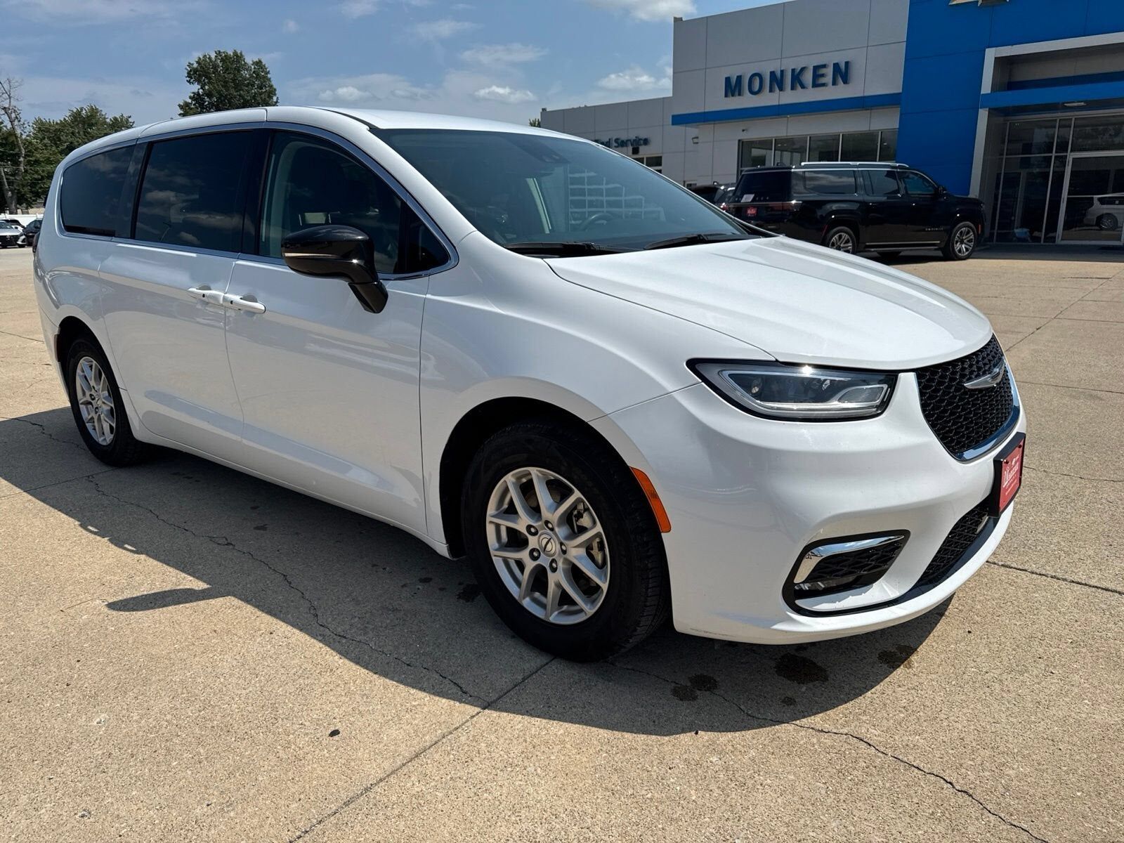 2024 CHRYSLER Pacifica