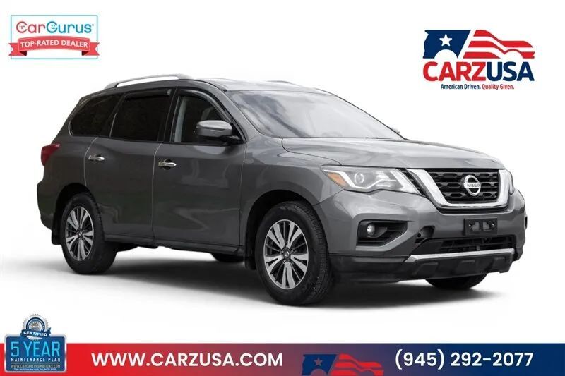 2017 NISSAN Pathfinder