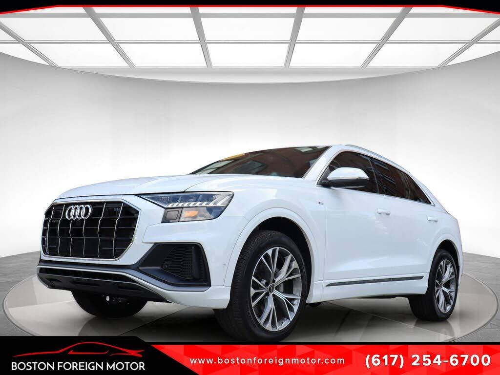 2023 AUDI Q8