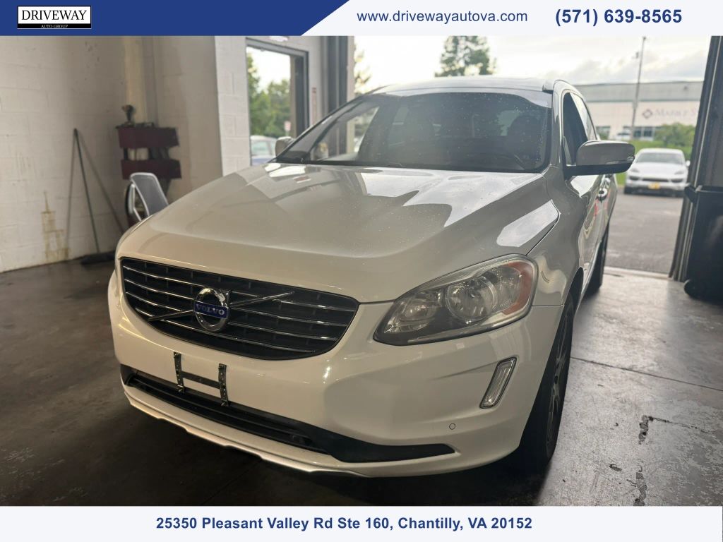 2015 VOLVO XC60